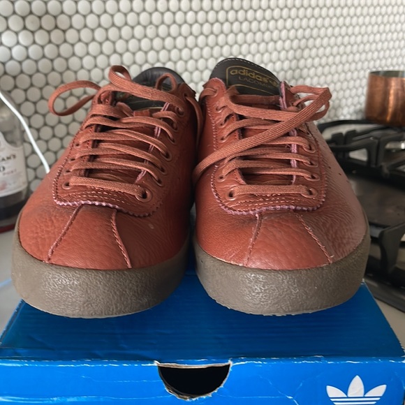 Men's Adidas Leather Lacombe - Red Wood / Gum / Night Brown - 11M - Picture 3 of 7